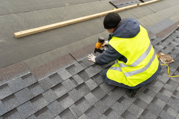 Roof Gutter Cleaning in Johnson Creek, WI